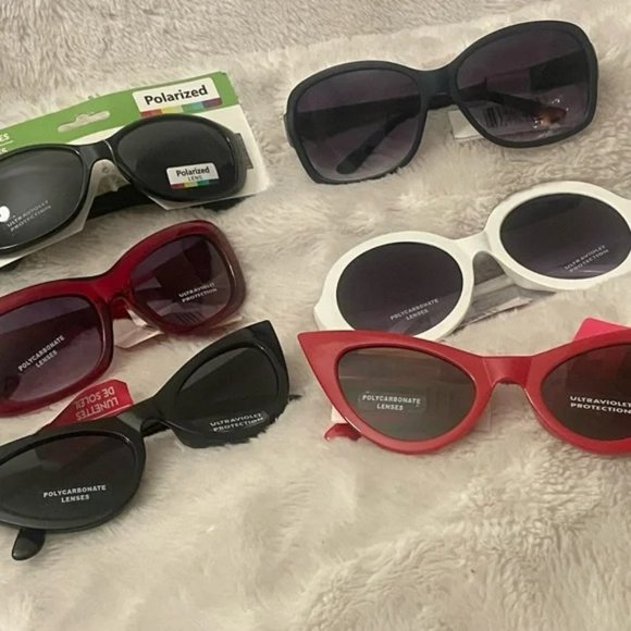Fun Sunglasses Bundle Lot - Picture 4 of 5